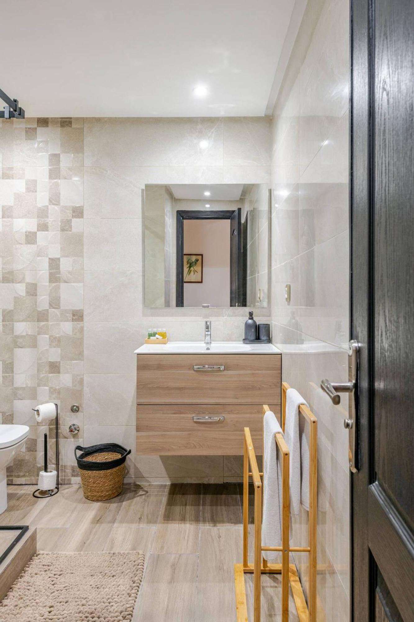 Appartement Acacia 2 Chambres Au Centre Ville Tanger Exteriör bild