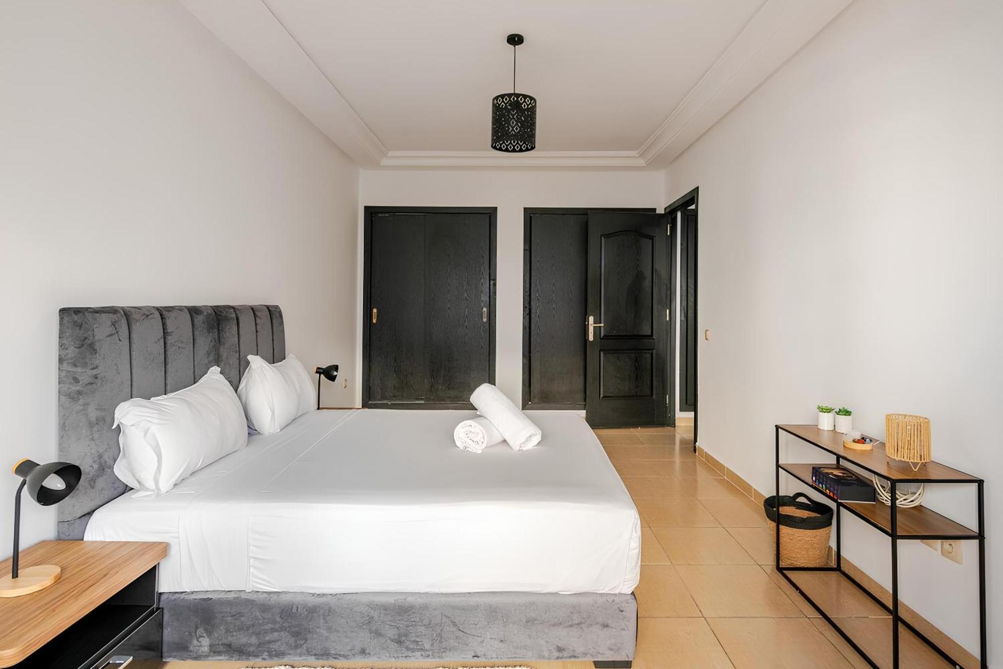 Appartement Acacia 2 Chambres Au Centre Ville Tanger Exteriör bild